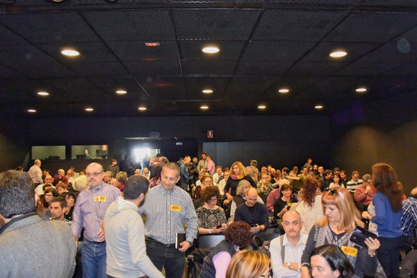 Sindicalistes i Juristes van omplir la sala d'actes de MediaTIC a Barcelona