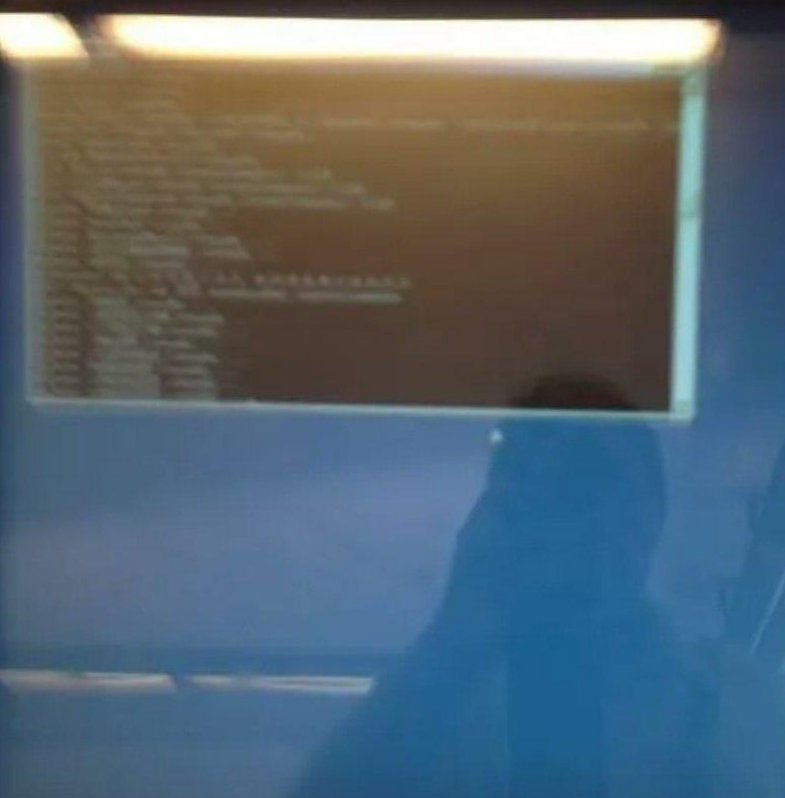 Les pantalles mostraven el problema informàtic que impedia la venda de bitllets