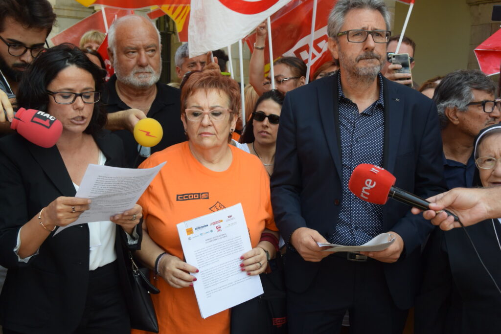 Lectura del manifest unitari per la geriatria a Catalunya foto: Tomeu Ferrer