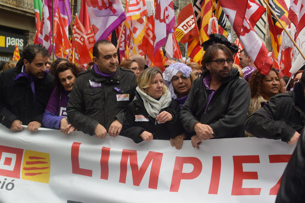 Capçalera inicial de la marxa sindical del 8 M foto: Tomeu Ferrer