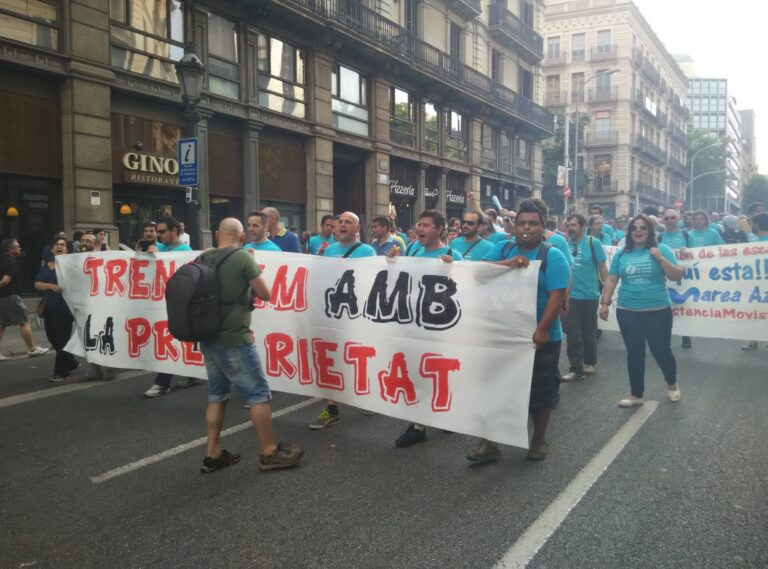 Manifestació de treballadors en vaga de les empreses subcontractades per Movistar