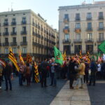 Els funcionaris concentrats a la plaça de Sant Jaume durant una protesta