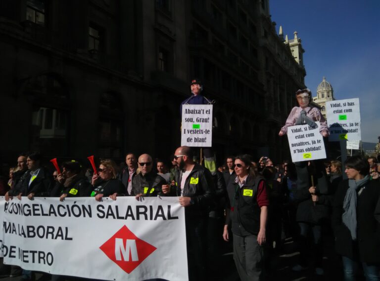 Els treballadors critiquen recorden els alts càrrecs de Metro de Barcelona