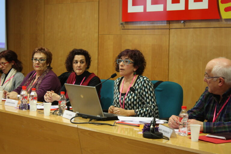 Alba Garcia en la conferència feminitzant CCOO de Catalunya