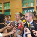 Josep Ginesta i la inspectora en cap,Mar Luz Batallé comentant l'operació realitzada amb Telefónica Foto: Tomeu Ferrer