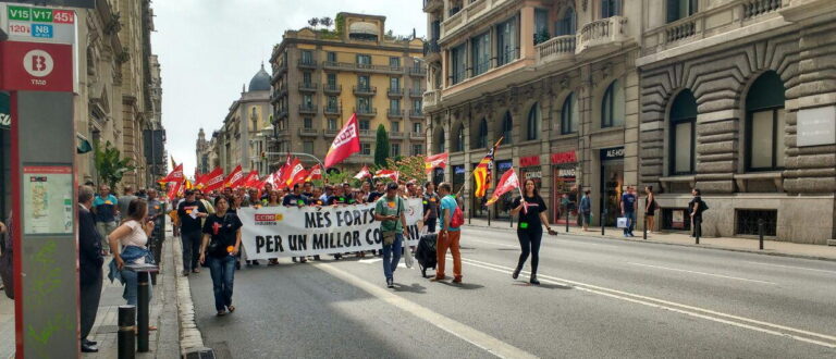 Delegats de CCOO acostant-se al lloc de concentració: Foto Tomeu Ferrer