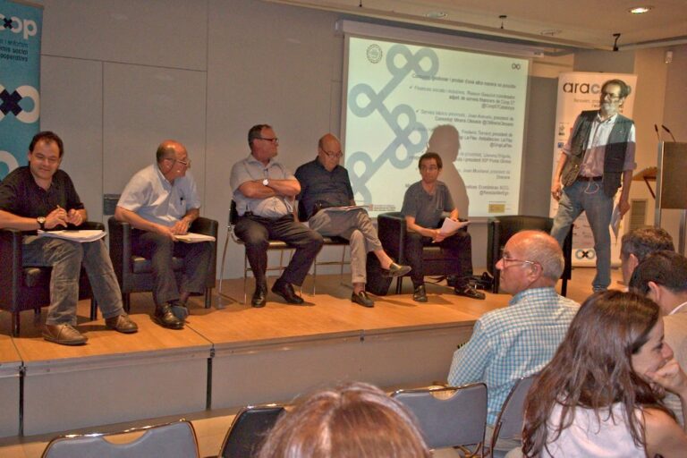 Representants de les cinc cooperatives que han debatutr sobre sostenibilitat Foto: Tomeu Ferrer