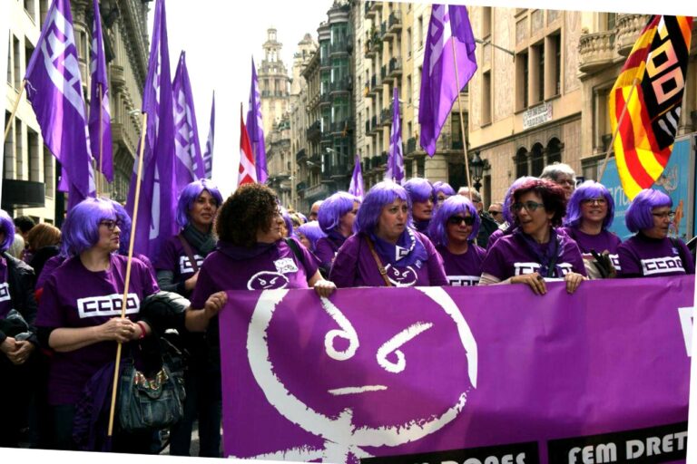 Sortida de la marxa de les dones de CCOO per reivindicar el 8 de març foto: Tomeu Ferrer