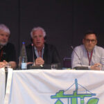 Al centre Paddy Crumlin, a la seva dreta els representants de CCOO i UGT foto Tomeu Ferrer