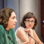 Ada Colau i Mercedes Vidal, durant la roda de premsa, foto: Sandra Làzaro
