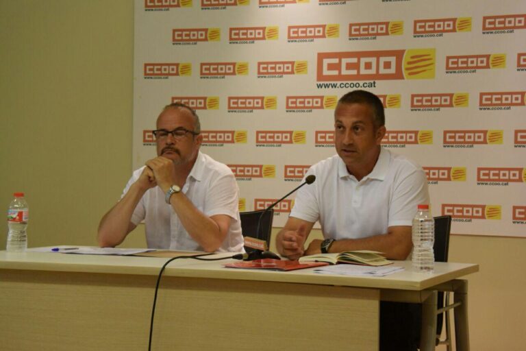 Carles Bertran i Toni Mora, durant la presentació de la memòria del CITE de CCOO foto: Tomeu Ferrer