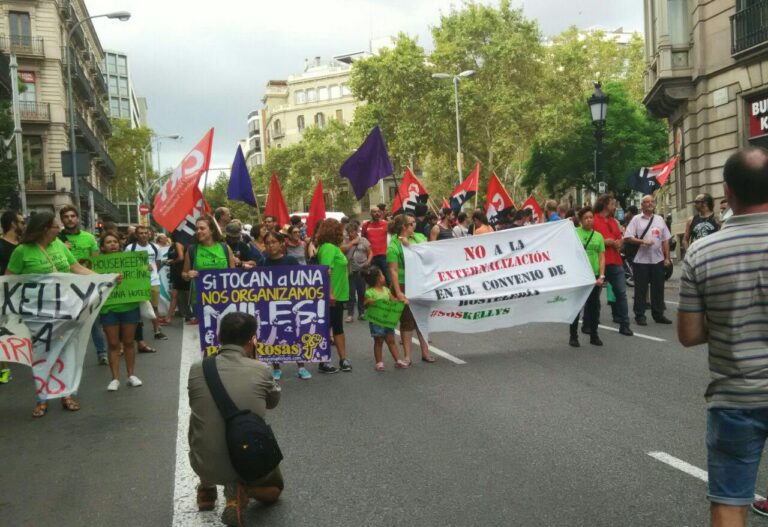 Marxa de 'Les Kellys' per la Via Laietana foto: Tomeu Ferrer