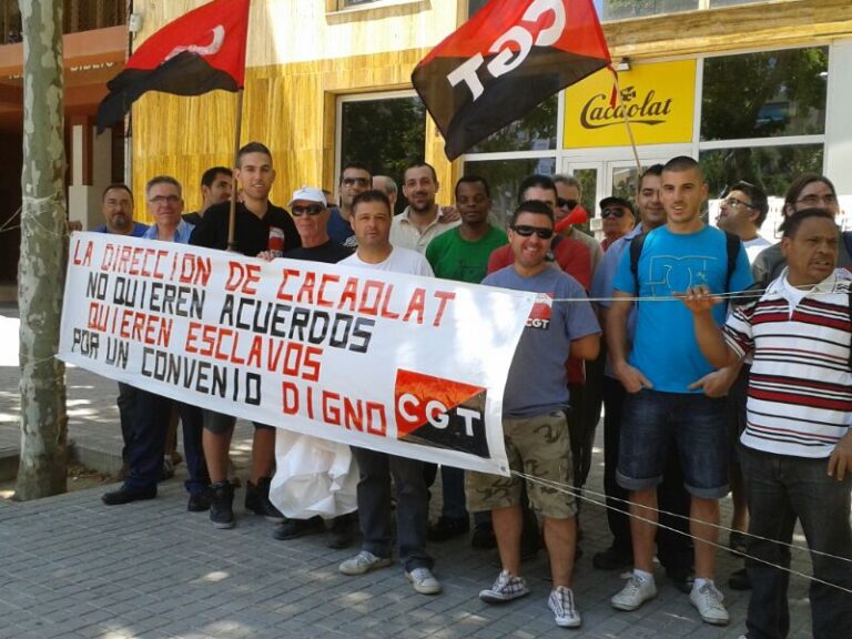 Protesta de treballadors de Cacaolat per la negociació d'un conveni foto: CGT de Catalunya