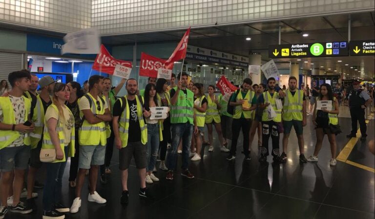 Concentració de treballadors de Ryanair a l'Aeroport de El Prat, foto: USOC