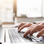 Treballar a través d'Internet