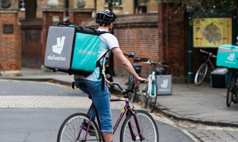 U n repartidor de Deliveroo foto: iStock