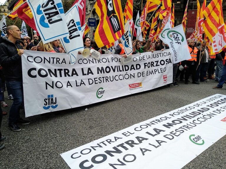 La protesta dels treballados de Justícia ha estat sorollosa foto: Tomeu Ferrer