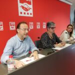 Al centre, Enriqueta Duran, de la UGT de Catalunya foto: UGT