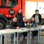 Roda de premsa amb el sergent de bombers de Badalona que va comandar l'extinció de l'incendi de Sant Roc foto: Tomeu Ferrer