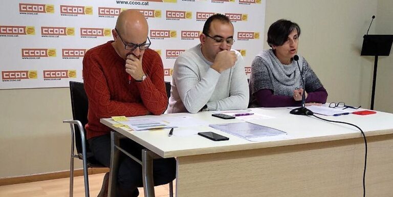 Llorenç Serrano, Javier Pacheco i Dolors Llobet, durant la presentació de l'estudi de CCOO, foto Tomeu Ferrer