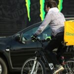 Repartidor de Glovo foto: Istock