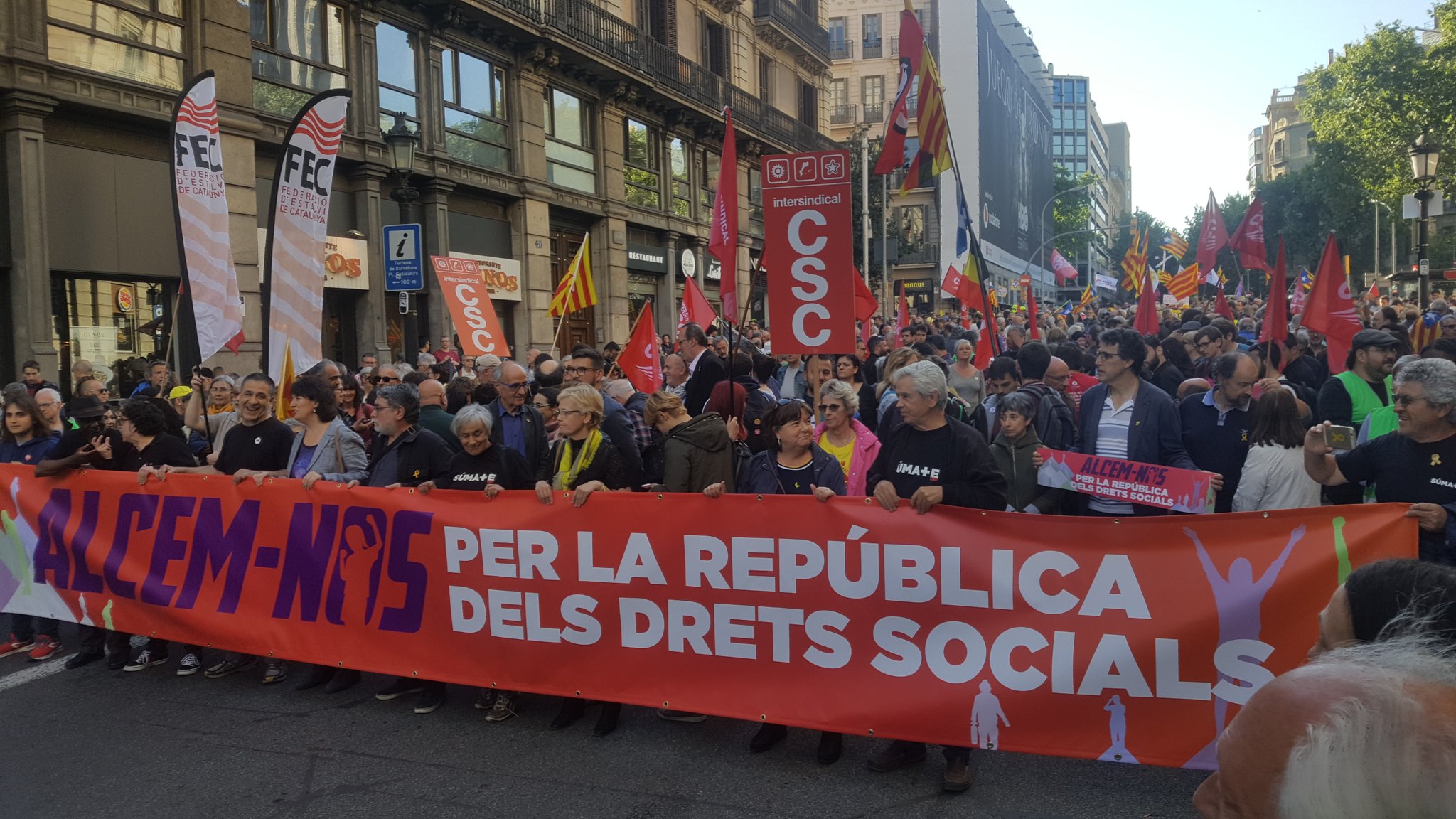 Capçalera de la manifestació de I-CSC foto I_CSC
