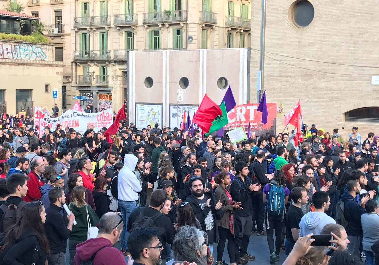 Concentració a la plaça dels Àngels de la manifestació de la IAC i grups adherits foto IAC