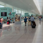 Passatgers a l'Aeroport del Prat foto kruwt IStock