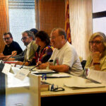 Foto de la firma de la Renda Garantida, amb la consellera Dolors Bassa foto: Tomeu Ferrer
