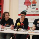 D'esquerra a dreta, Víctor Giménez i Alba Hierro, coordinadors de la fira i Guillem Subiracs, tècnic de la XES