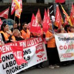 Concdentració de treballadores i treballadors de la dependència davant Foment foto Tomeu Ferrer