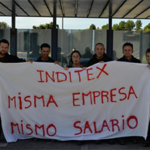Treballadors d'Stradivarius amb la seva reivindicació foto CCOO