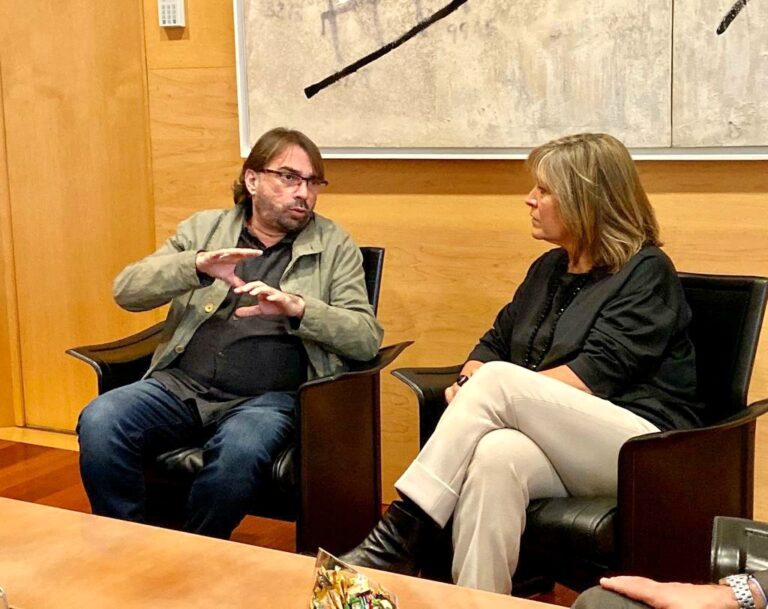 Camil Ros, amb Núria Marín, alcaldessa de l'Hospitalet de Llobregat foto: UGT Catalunya