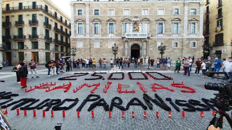 Treballados de Nissan a Plaça de Sant Jaume foto comitè Nissan