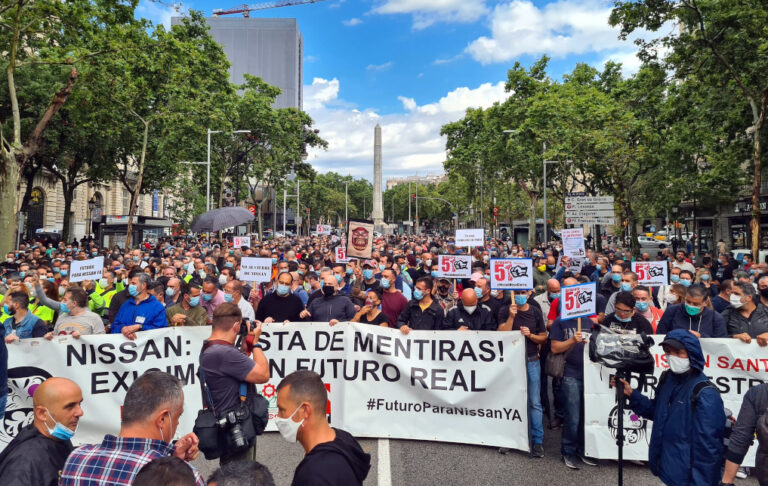 Imatge de la manifestació de treballadors de Nissan foto: CGT