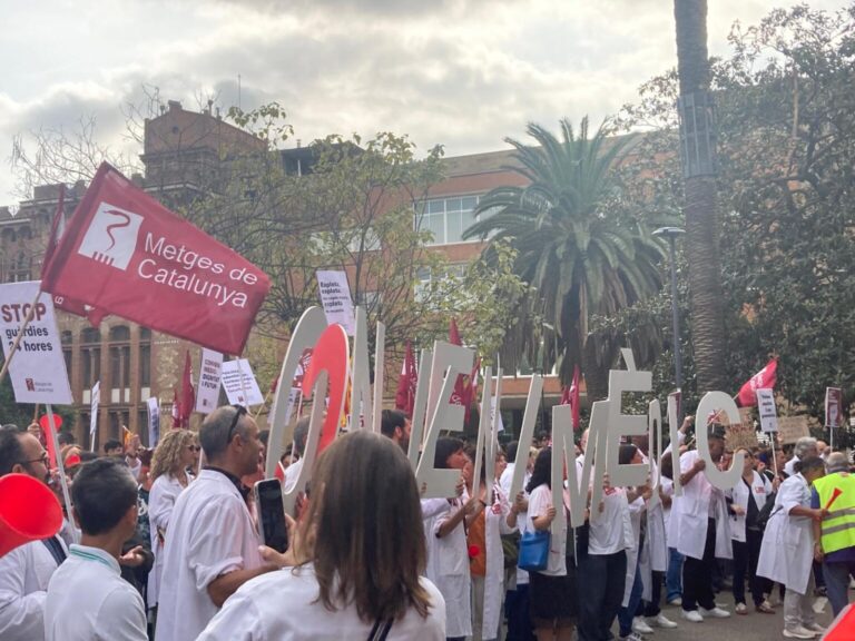 ActualitatMetges de Catalunya manté el pols amb Salut i inicia avui una aturada de dos dies