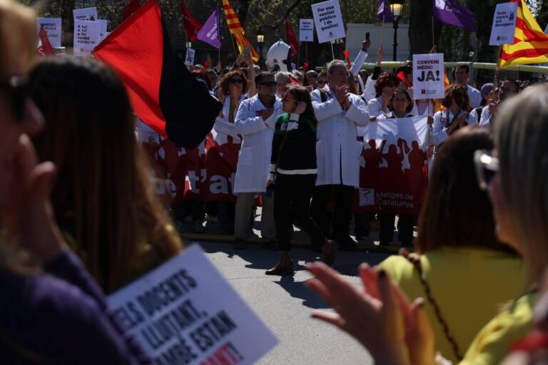 CrònicaSanitat i Educació clamen millores