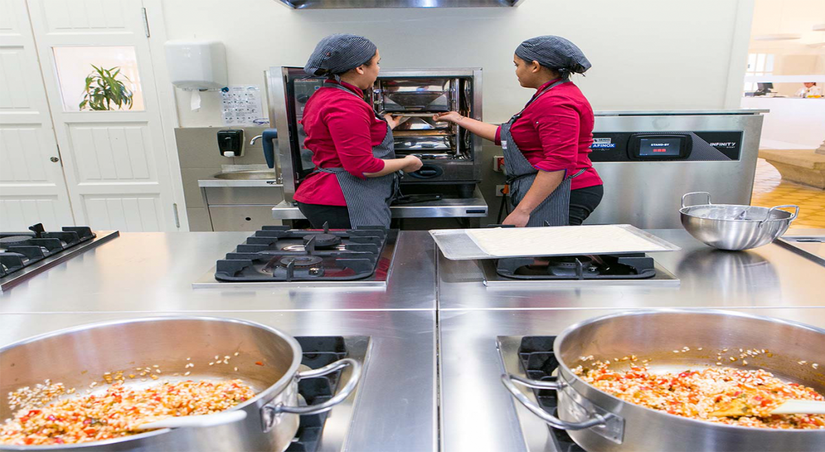 L'FP Dual pot ser una via molt útil per formar aprenents i trobar relleu generacional. | Foto: Grameimpuls.